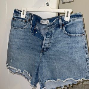 Abercrombie Dad Short high rise
